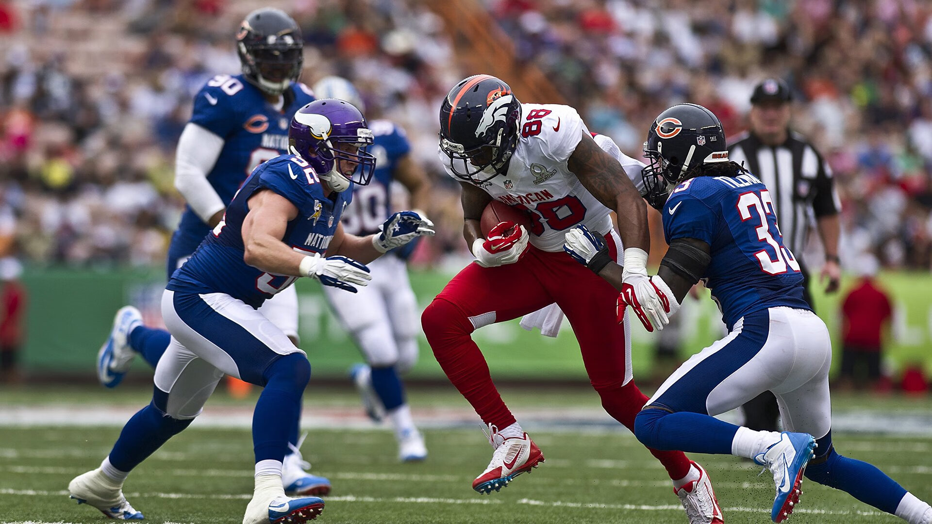 排球赛场焦点！美国队对阵日本队，激战正酣，豪门对决再度上演